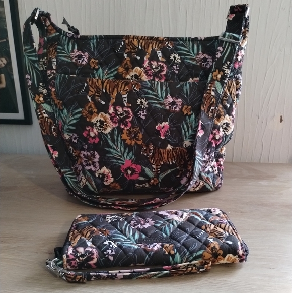 Vera Bradley Exotic Floral And Tiger Print Black Quilted Women Bag & Wallet Set - Picture 5 of 14